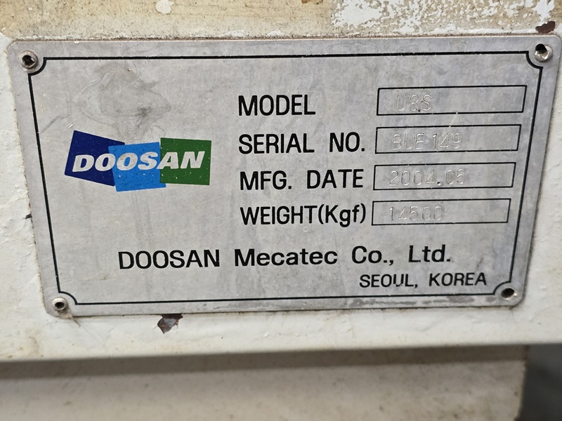 두산메가텍 두산 8호 세미NC밀링 U8S 2004년 �߰���