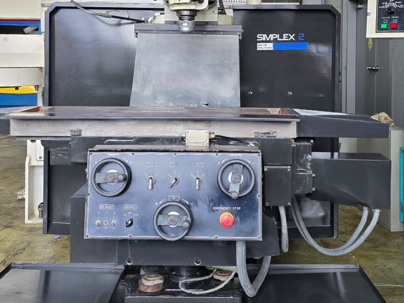 화천기공 화천 2호 간단NC밀링 SIMPLEX-2 2011년 중고기계